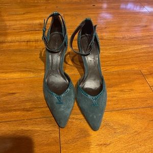 New Ann Taylor Emerald heels. Size 9 1/2
